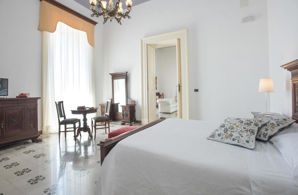 Bed and Breakfast Palazzo Scarciglia - Dimora D'Epoca Minervino di Lecce Exteriér fotografie