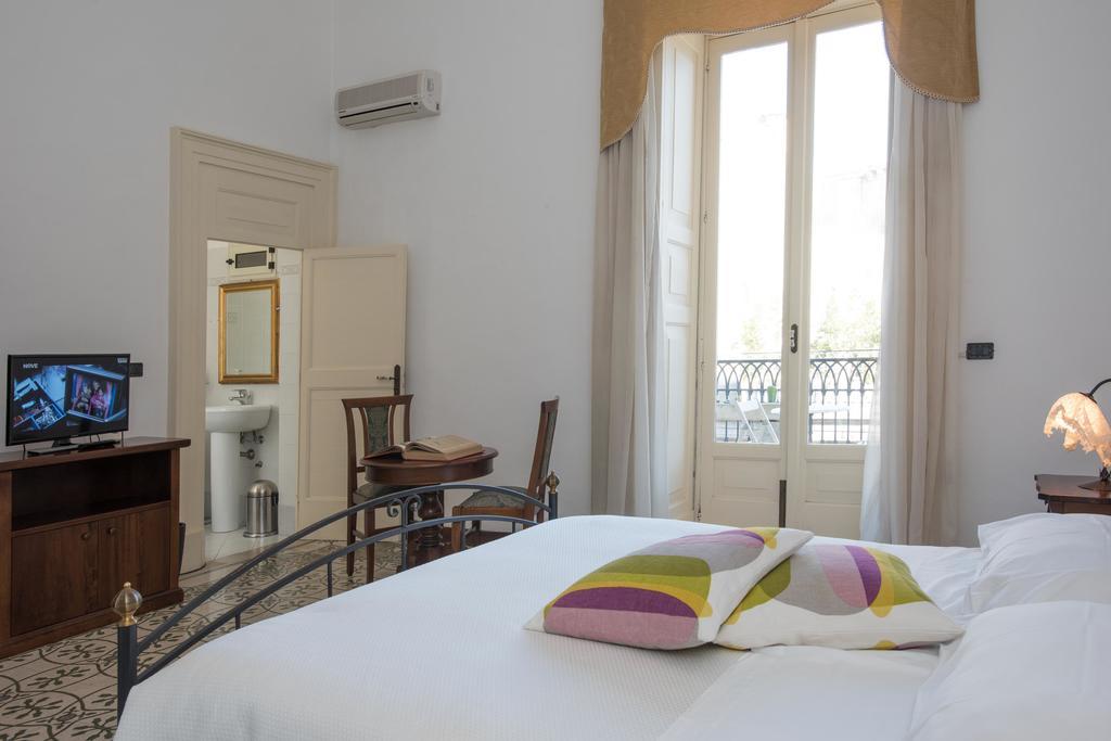 Bed and Breakfast Palazzo Scarciglia - Dimora D'Epoca Minervino di Lecce Exteriér fotografie