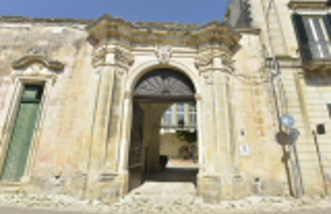 Bed and Breakfast Palazzo Scarciglia - Dimora D'Epoca Minervino di Lecce Exteriér fotografie